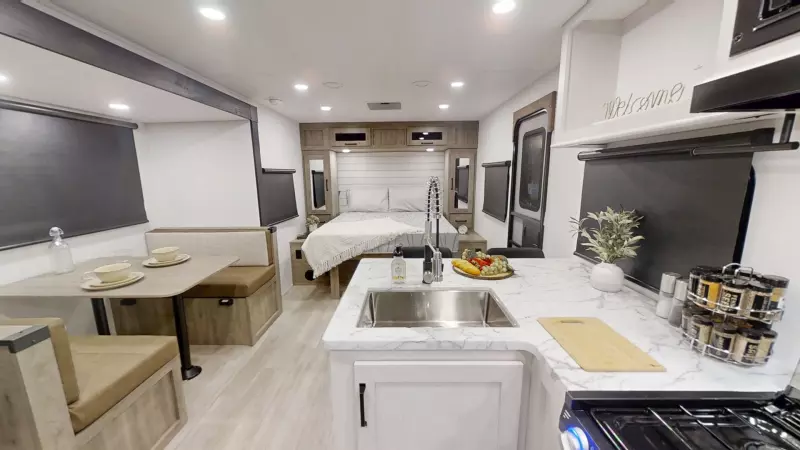 Puma Tracks Main Room